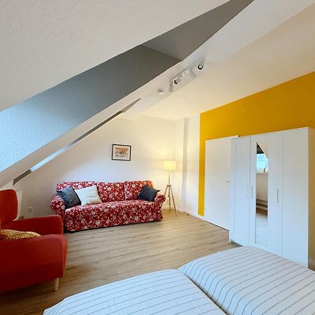 Apartmán Big Flat With Fresh Renovation, Free Parking, Sonyps, Netflix Duisburg Exteriér fotografie