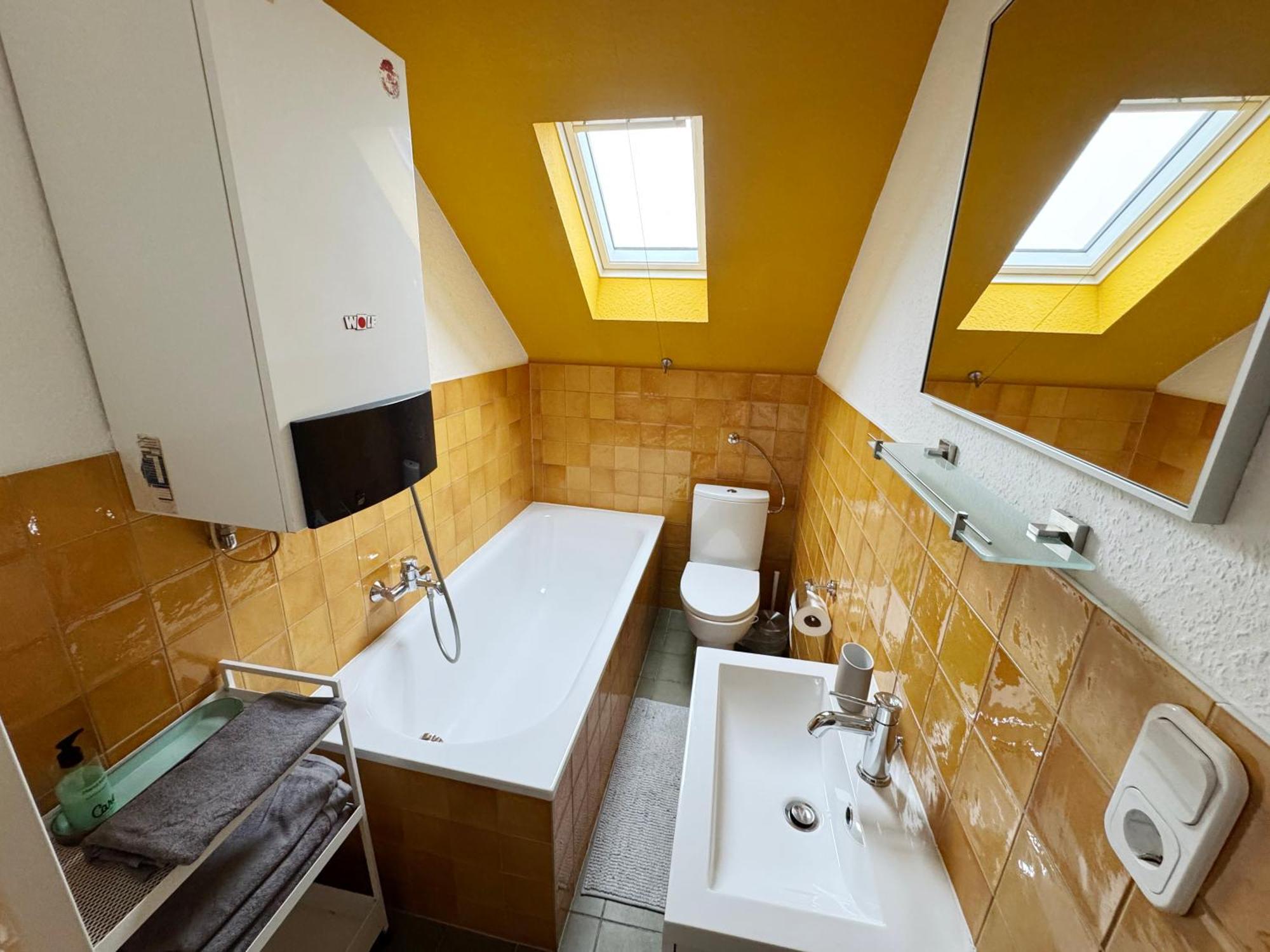 Apartmán Big Flat With Fresh Renovation, Free Parking, Sonyps, Netflix Duisburg Exteriér fotografie